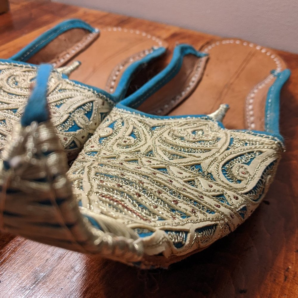 Middle Eastern Embroidered Leather Shoes size 10 unique